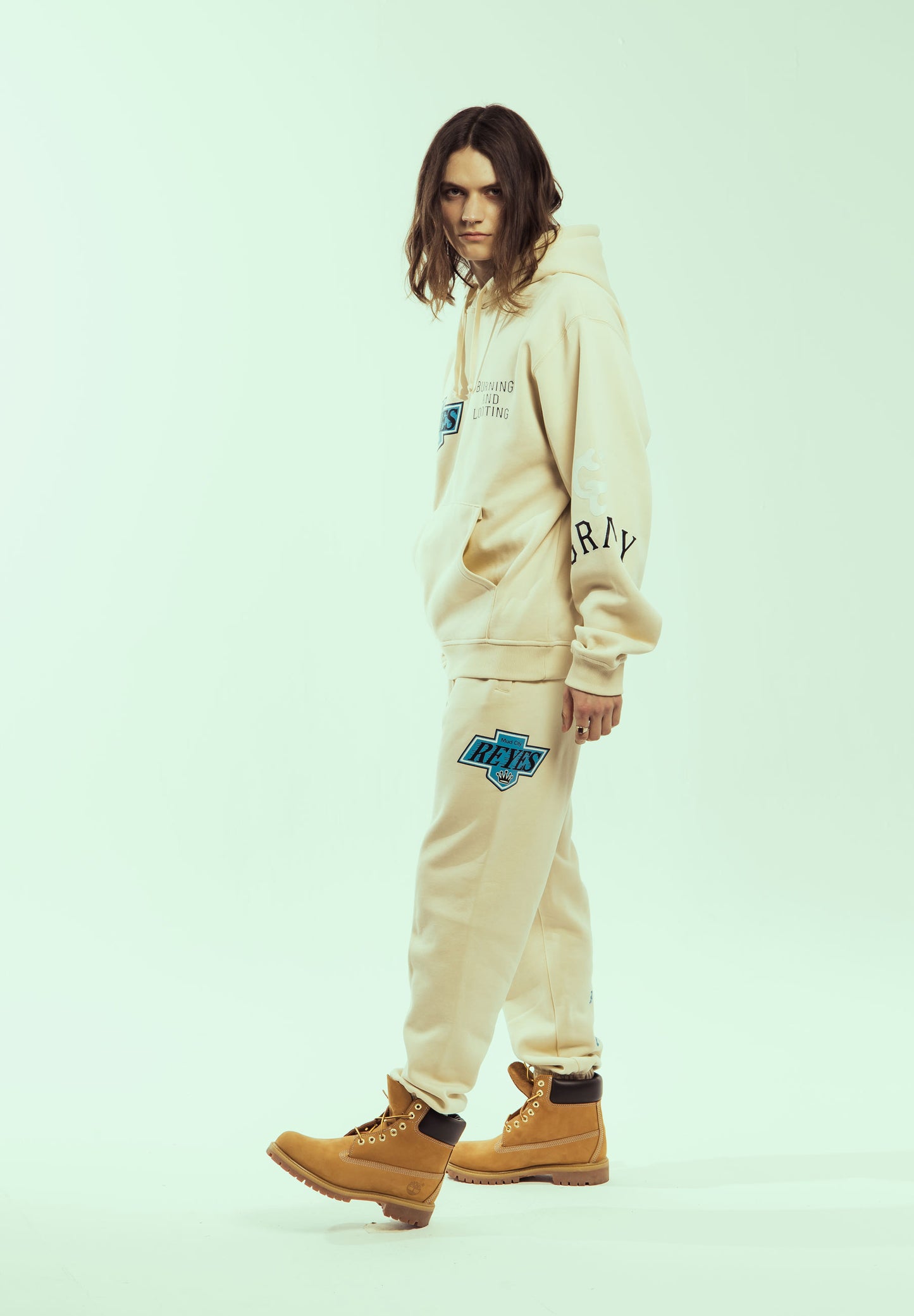 CAUSING PANIC SWEATPANTS CREAM