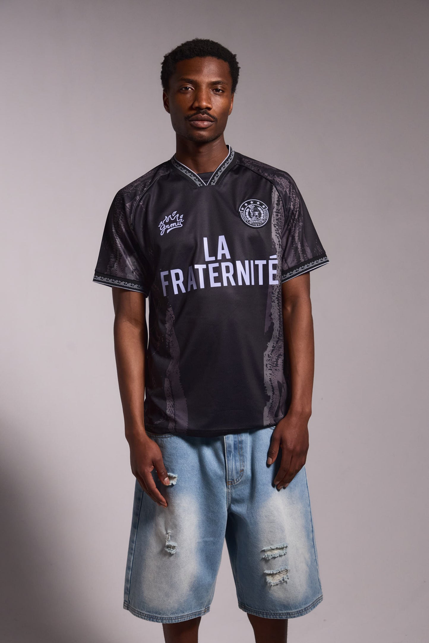 LA FRATERNITE RIVAUX SOCCER TEE BLACK