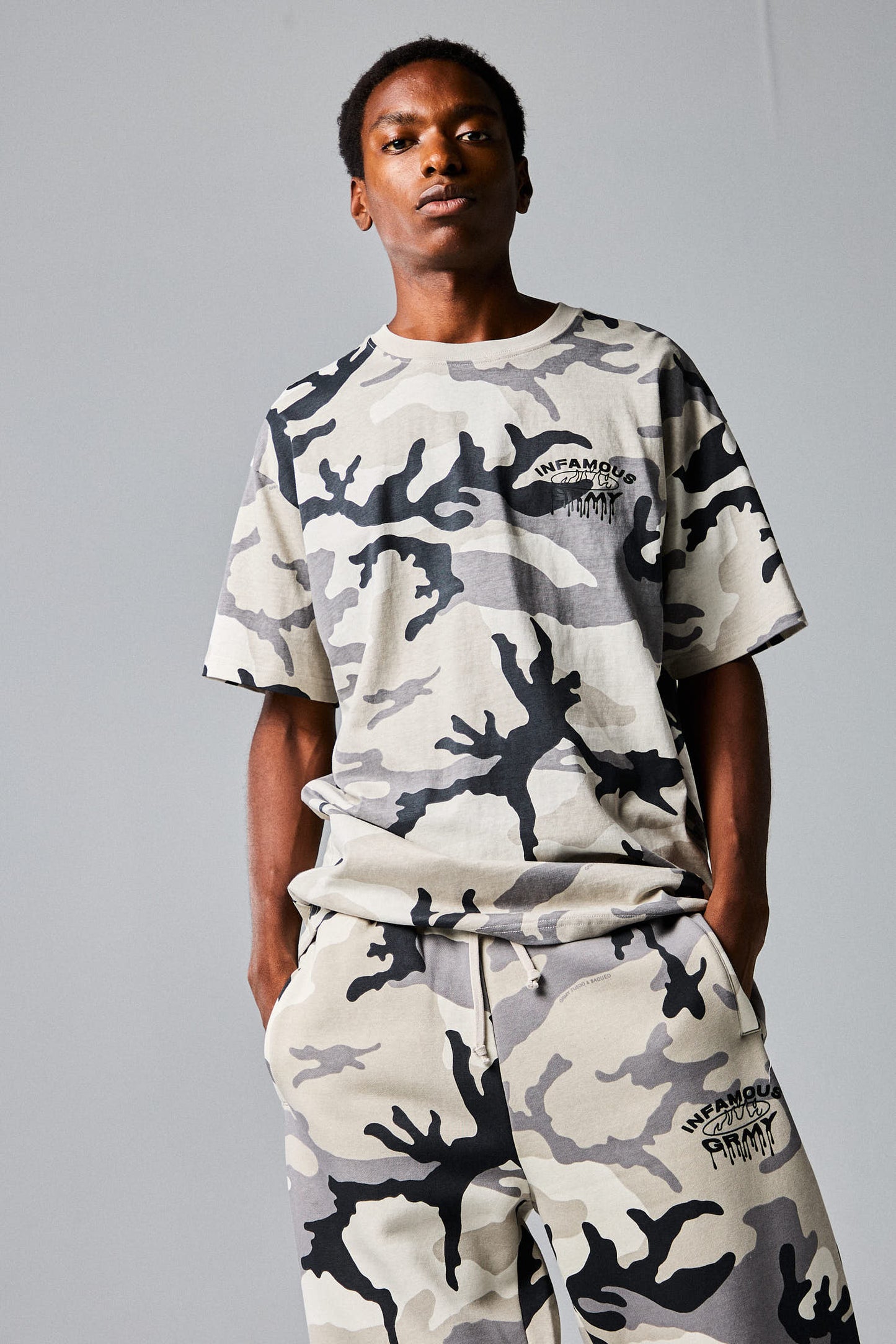 FOLLOW THE DOLLAR CAMO REGULAR TEE WHITE CAMO