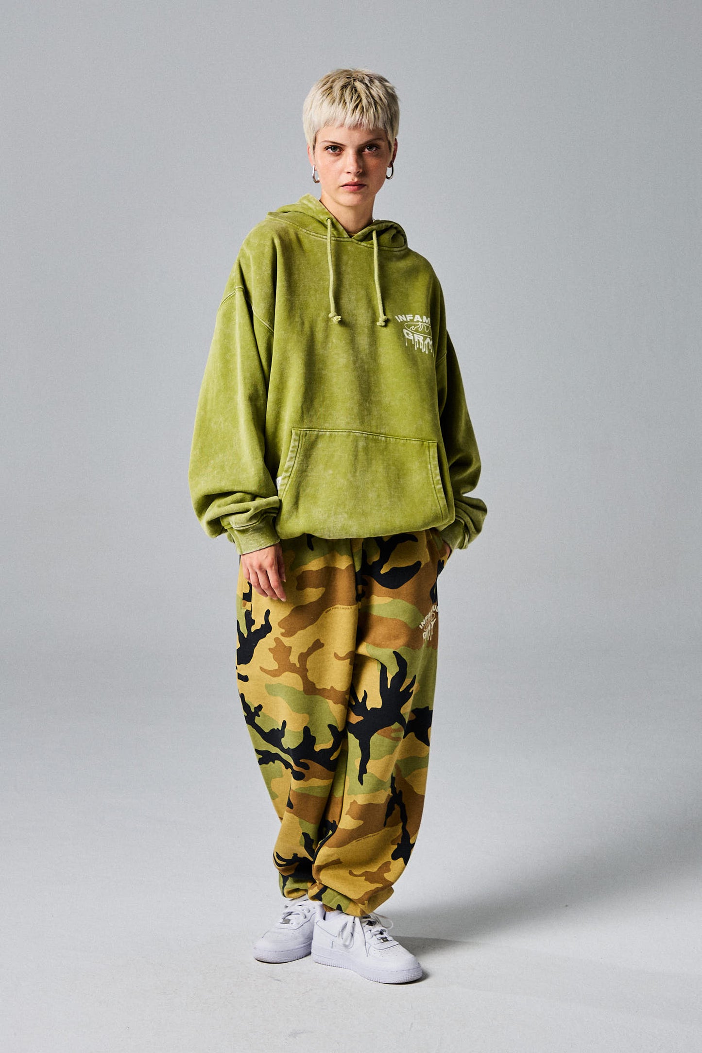 FOLLOW THE DOLLAR WASHED VINTAGE HOODIE WASHED GREEN