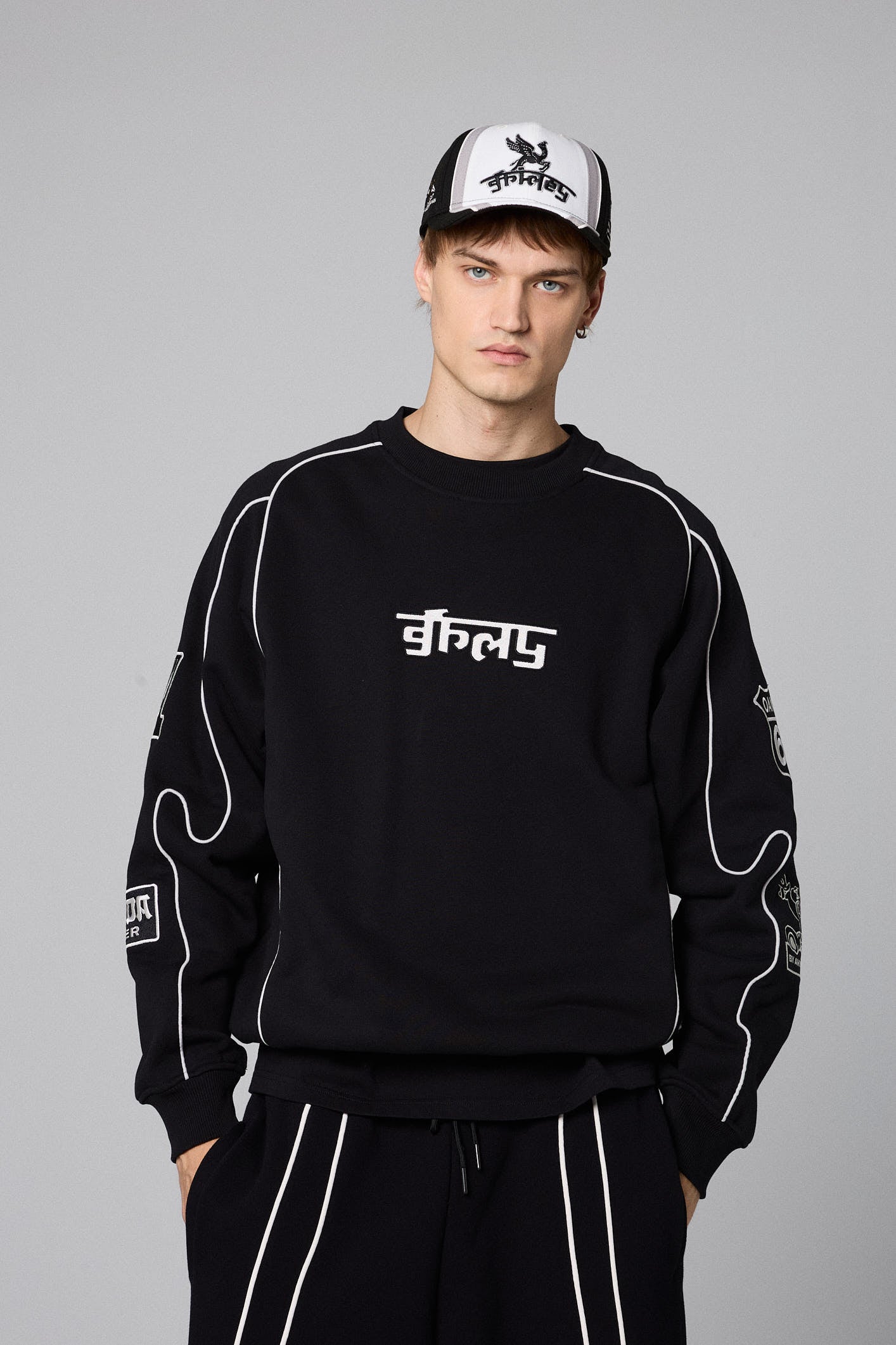 RACE WAR VINTAGE CREWNECK BLACK